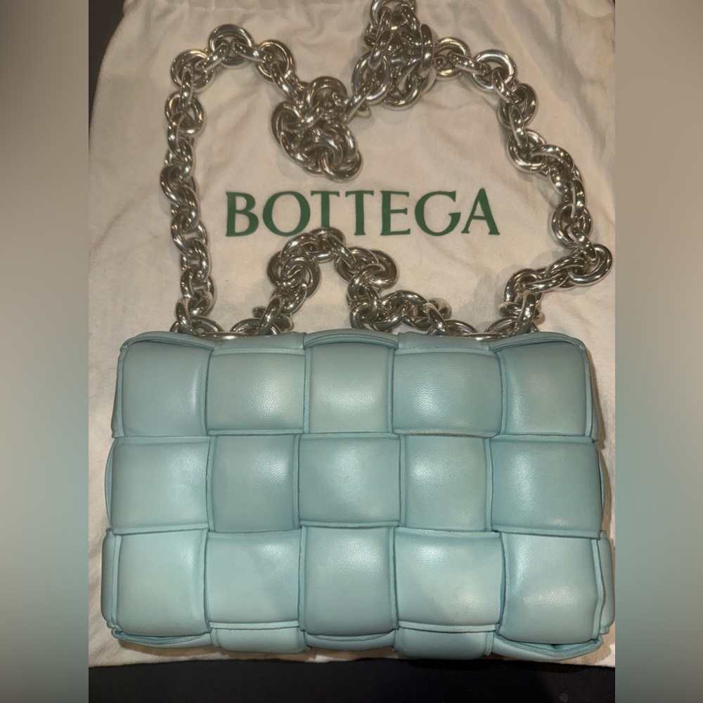 Bottega Venata Chain Cassette Bag - Picture 4 of 17